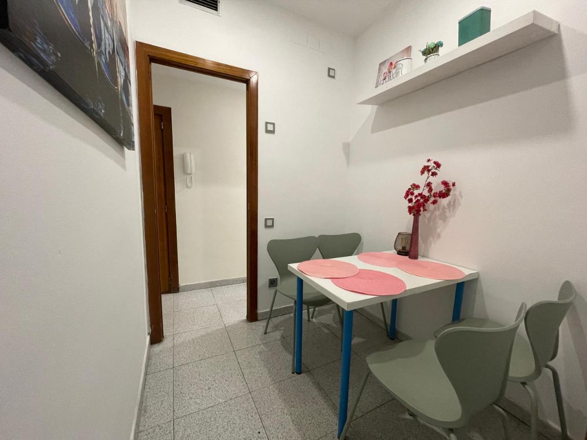 Plaza Universidad Rooms Barselona Dış mekan fotoğraf